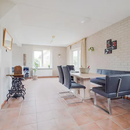 Lush Bungalow In Beek Gem Montferland With Bubble Bath Beek Gem Montferland
