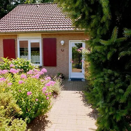 Holiday home Lush Bungalow In Beek Gem Montferland With Bubble Bath Beek Gem Montferland